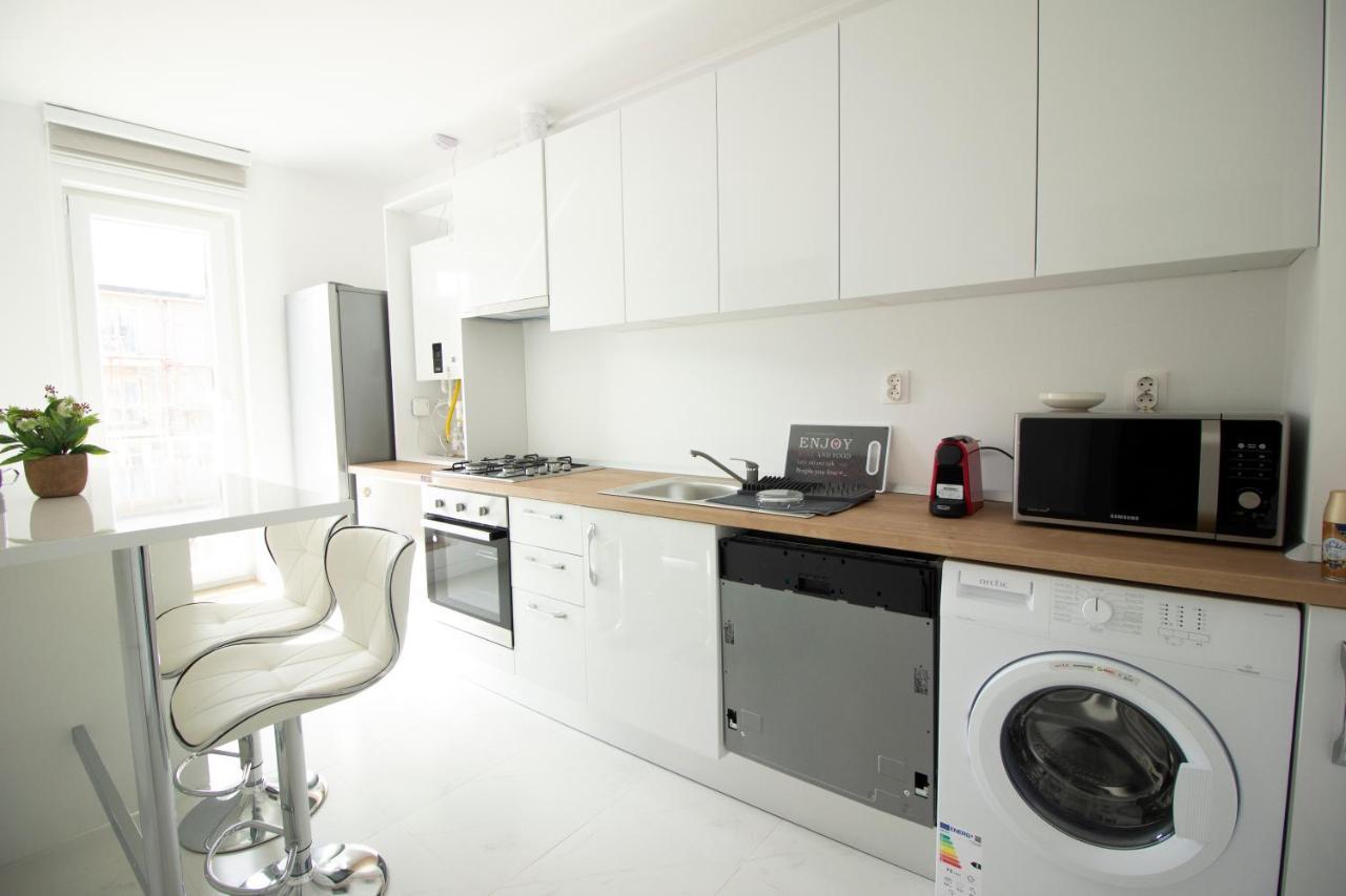 3 Rooms A502 Stayinn By Cosmopolis Bukarest Eksteriør billede