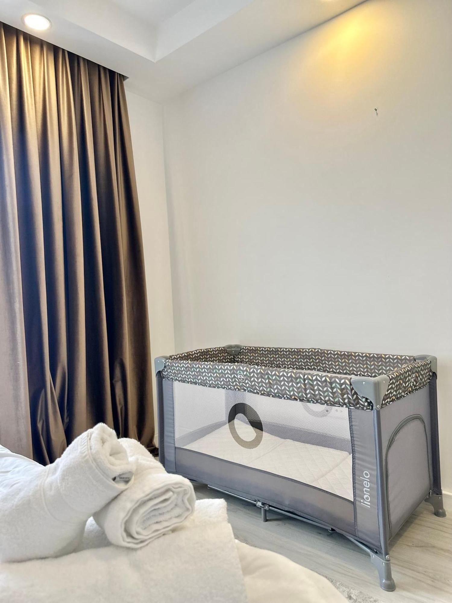 3 Rooms A502 Stayinn By Cosmopolis Bukarest Eksteriør billede